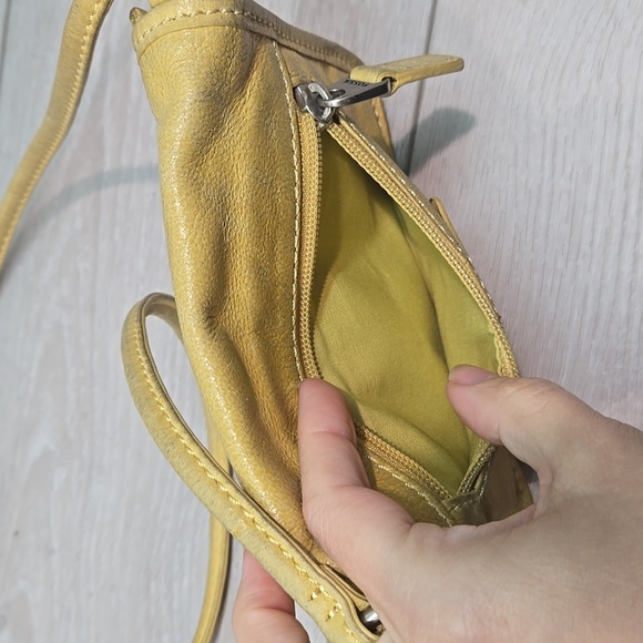 Fossil Women Mini Yellow Leather Crossbody Bag Hobo Boho Purse - Picture 10 of 11